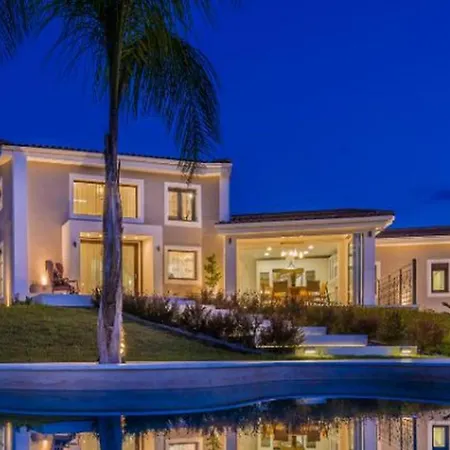 Premium Zakynthos 5 Bedrooms Nezuko Spacious Furnished Sarakinádhon