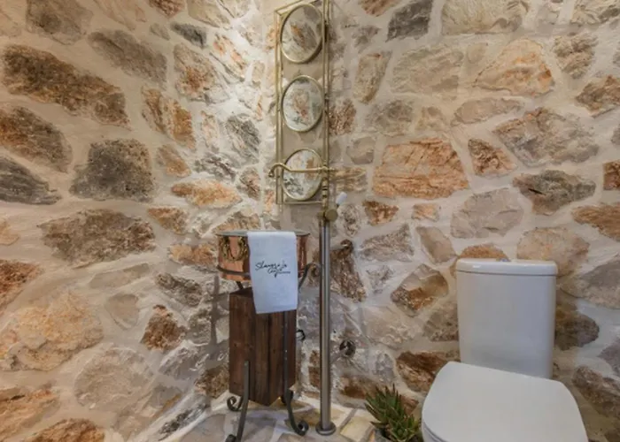 Premium Zakynthos 5 Bedrooms Nezuko Spacious Furnished Sarakinádhon